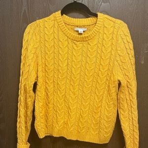 american eagle yellow sweater | size L | great condition